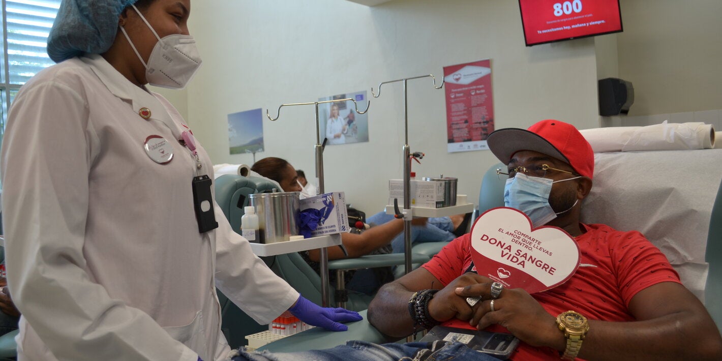 Donante voluntario de sangre en Hemocentro Nacional.