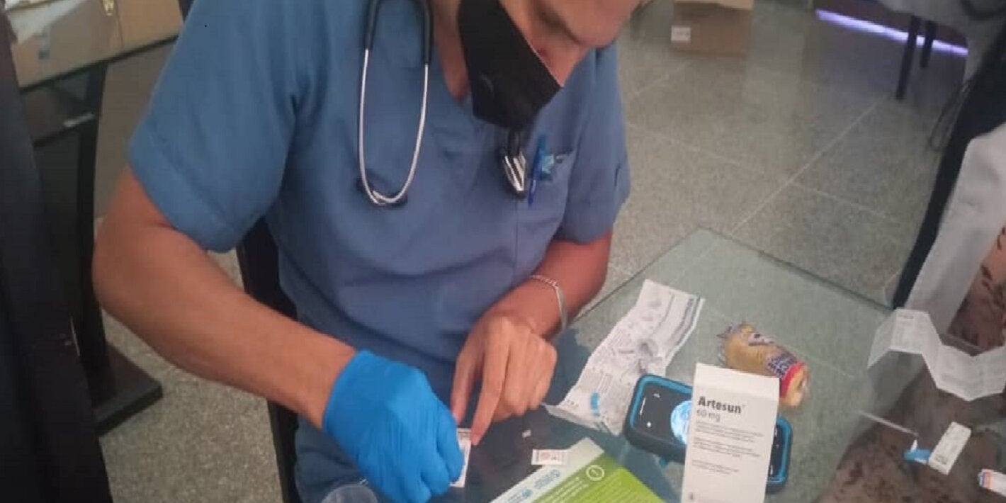 La OPS lleva a cabo talleres de capacitación en tratamiento de la malaria grave en diez municipios del estado Bolívar