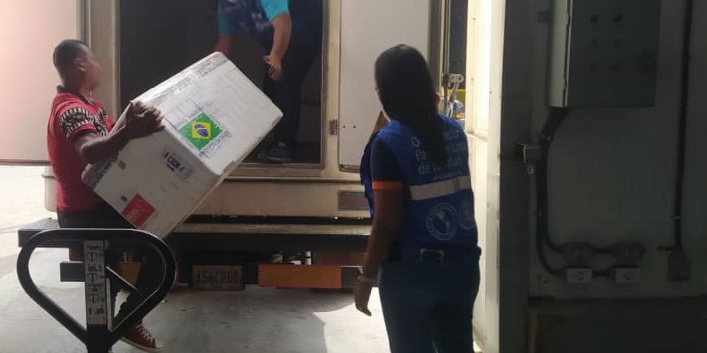 Las vacunas antirrábicas se trasladaron al almacén central de epidemiología del MPPS