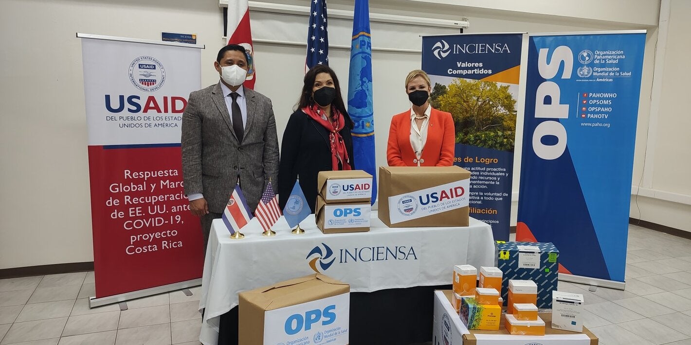 Viceministro de Salud, Embajadora de Estados Unidos en Costa Rica y Representante de OPS/OMS en Costa Rica