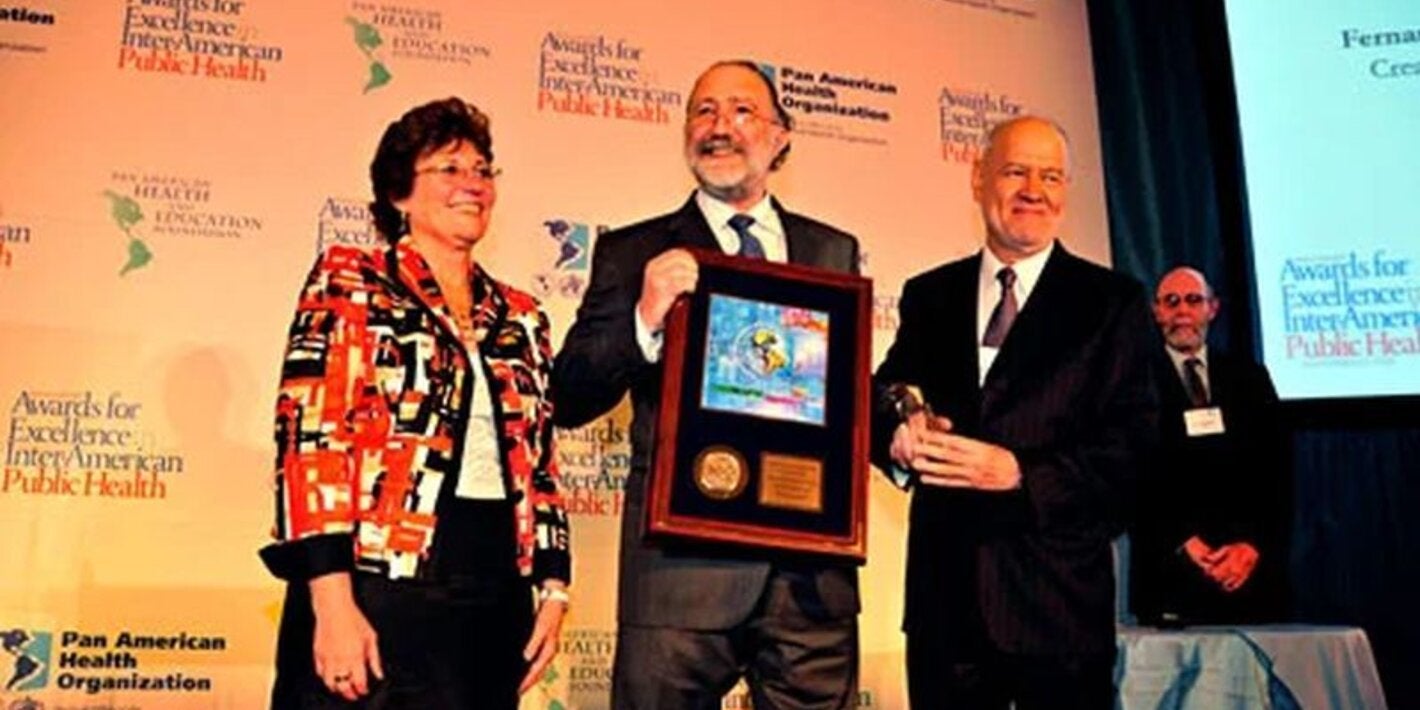 sendra recibe el premio