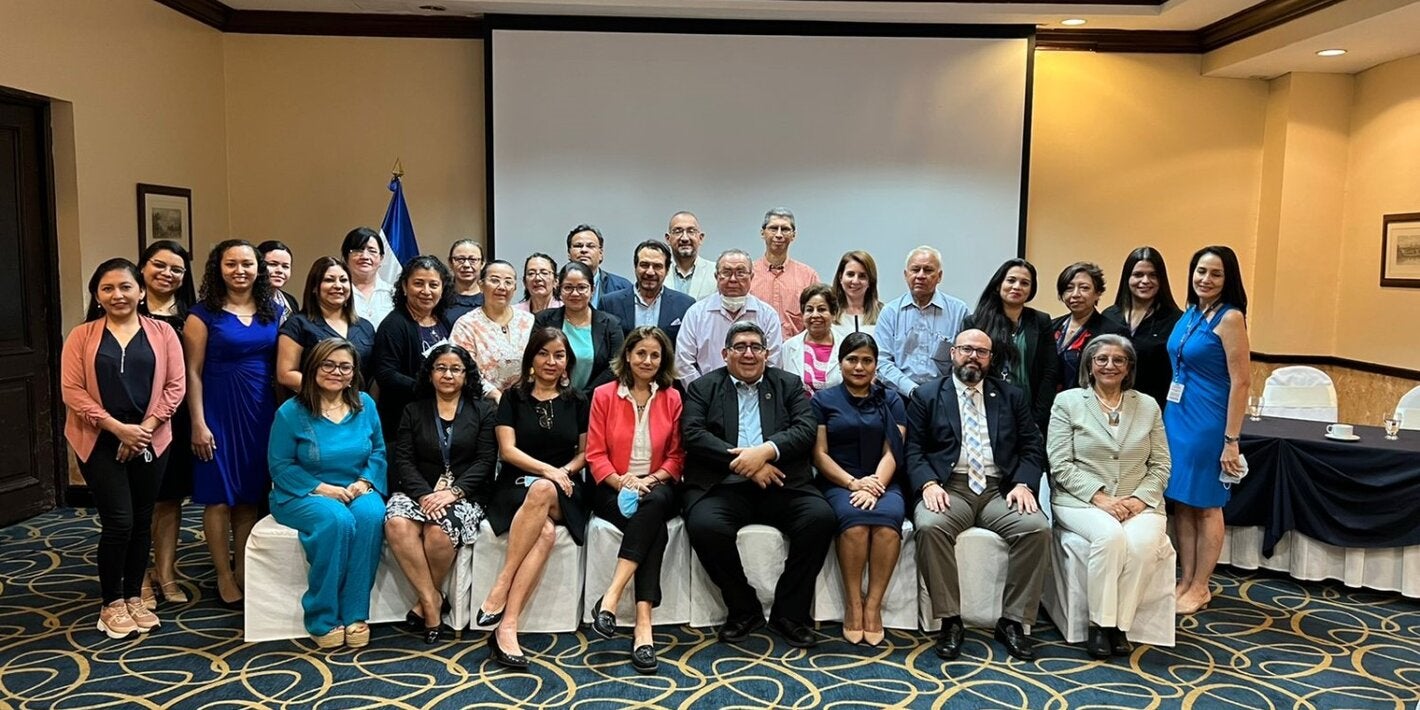 Simposio cáncer El Salvador