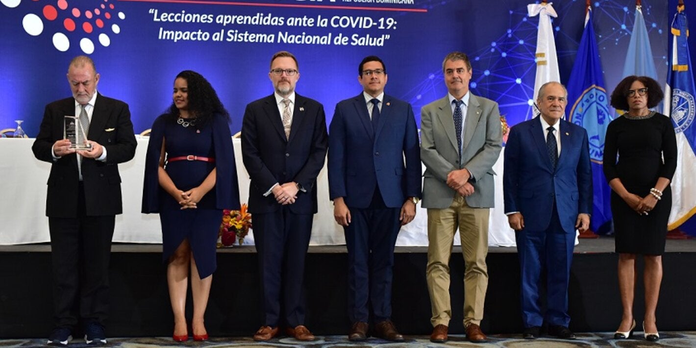 Autoridades durante inauguraciòn de CNE 2022