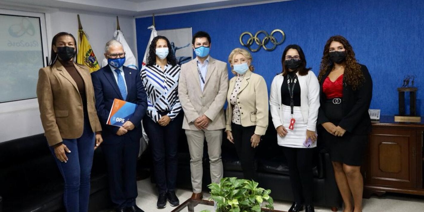 Reunión entre la directiva del COV y de la OPS