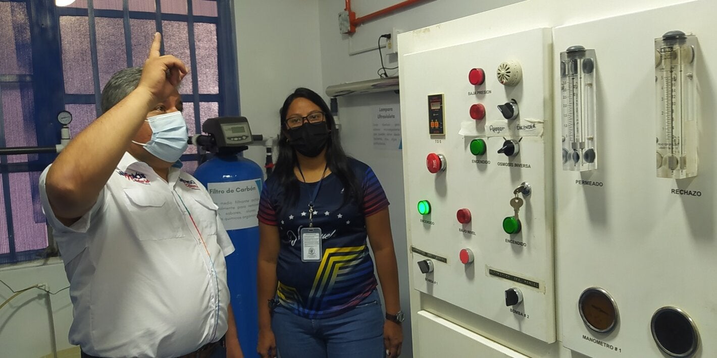 Gerardo Molina, Autoridad Única de Salud del estado Mérida, y Francis Vera, representante del MPPS