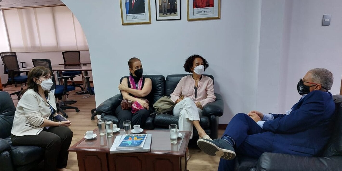 Reunión entre el Representante de OPS y la presidenta de la Sociedad Venezolana de Pediatría