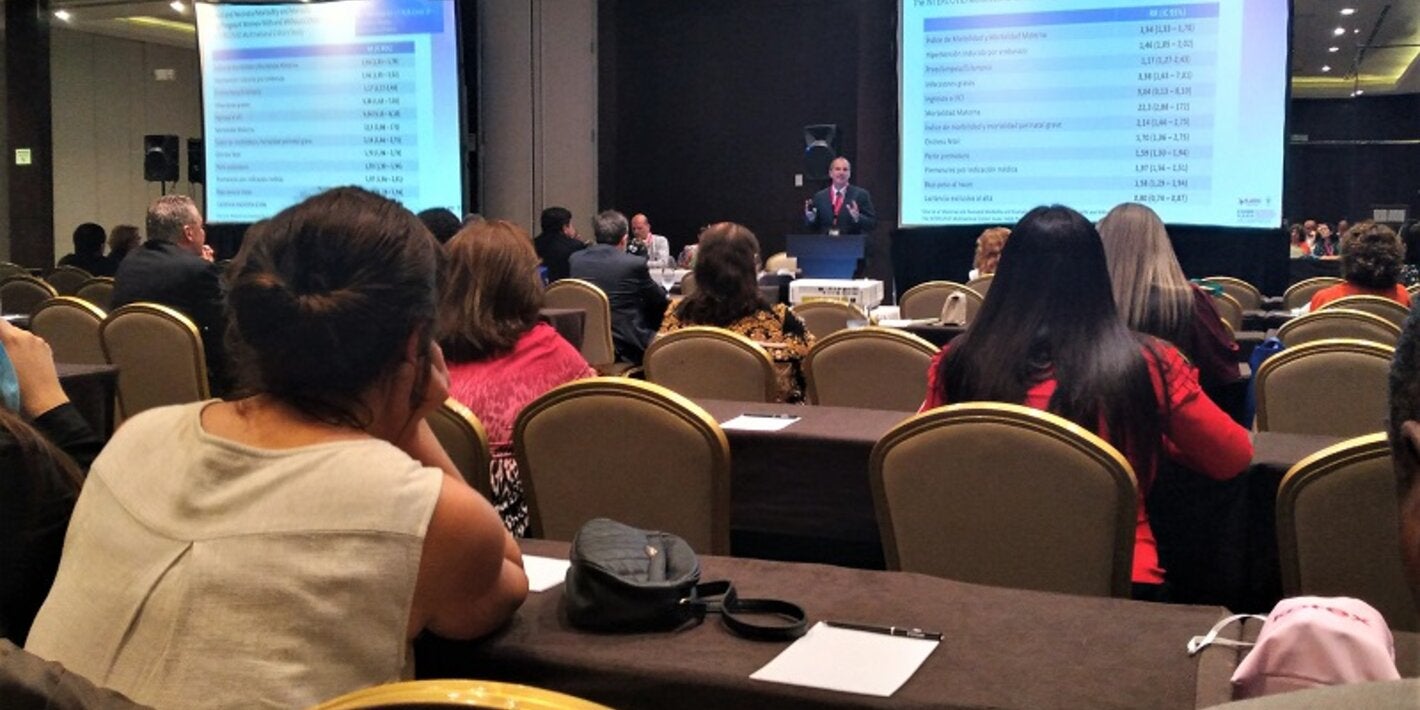 Simposio en Cumbre FLASOG sobre impacto COVID 19 en salud materna