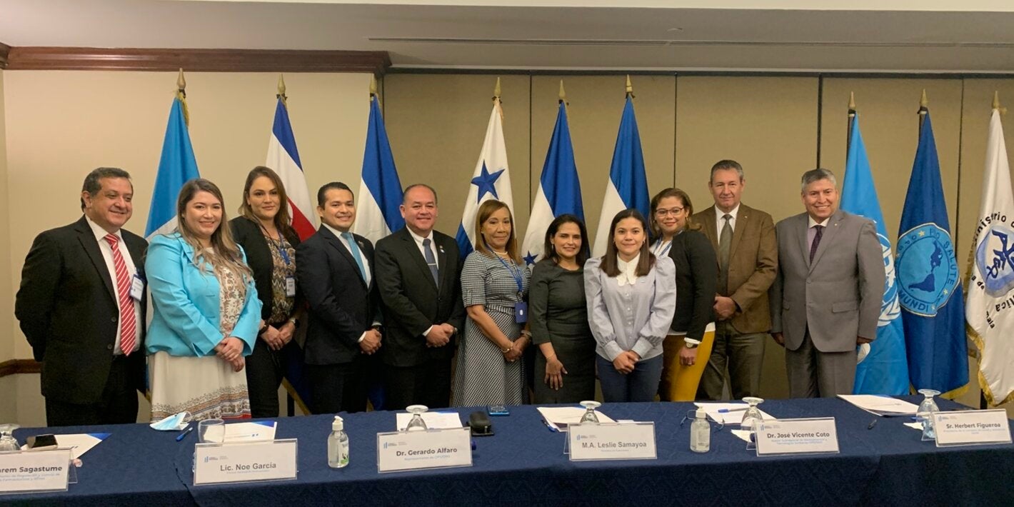 Directores de Regulación Sanitaria de Guatemala, El Salvador, Honduras, Nicaragua, Costa Rica y Panamá 