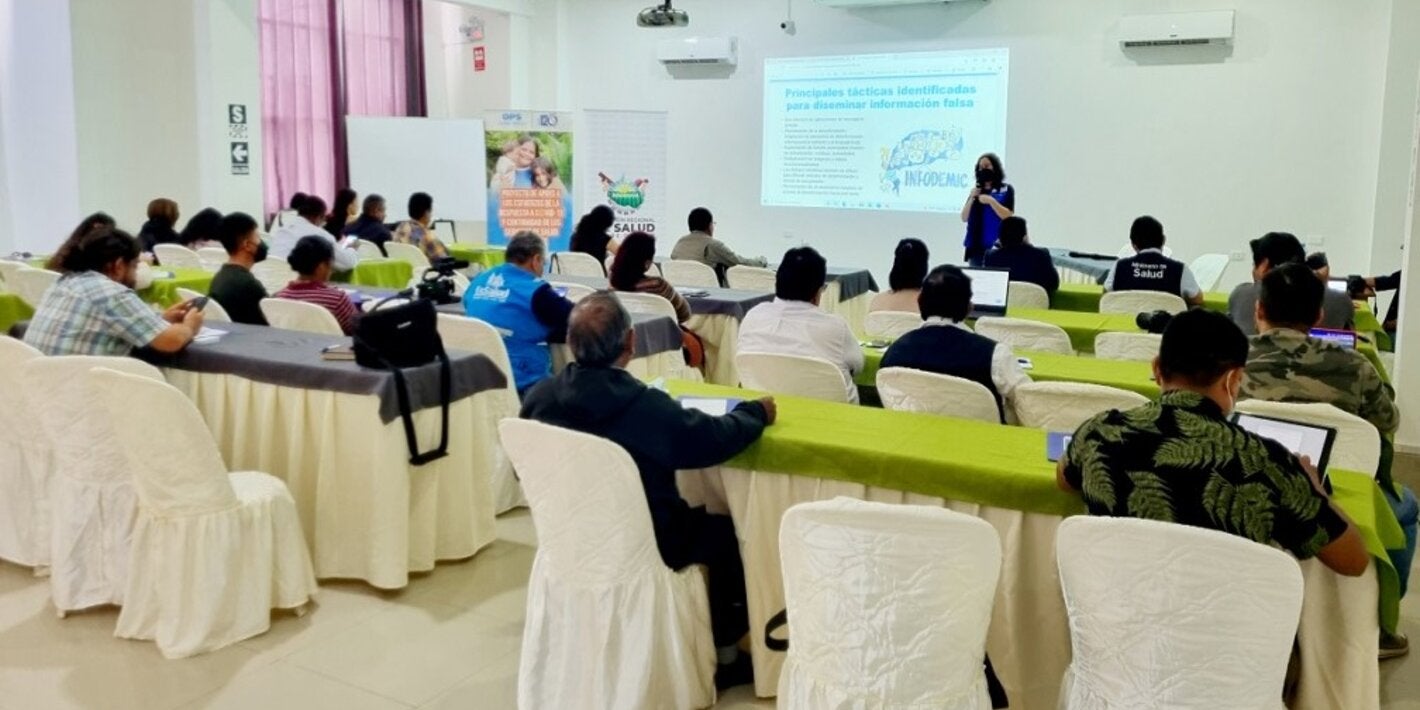 taller periodistas Madre de Dios