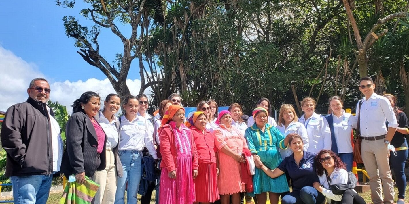 Parque conmemorativo al 120 aniversario OPS-Yamaranguila