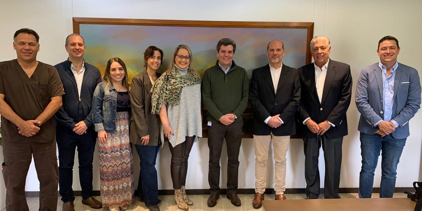 Foto de autoridades institucionales