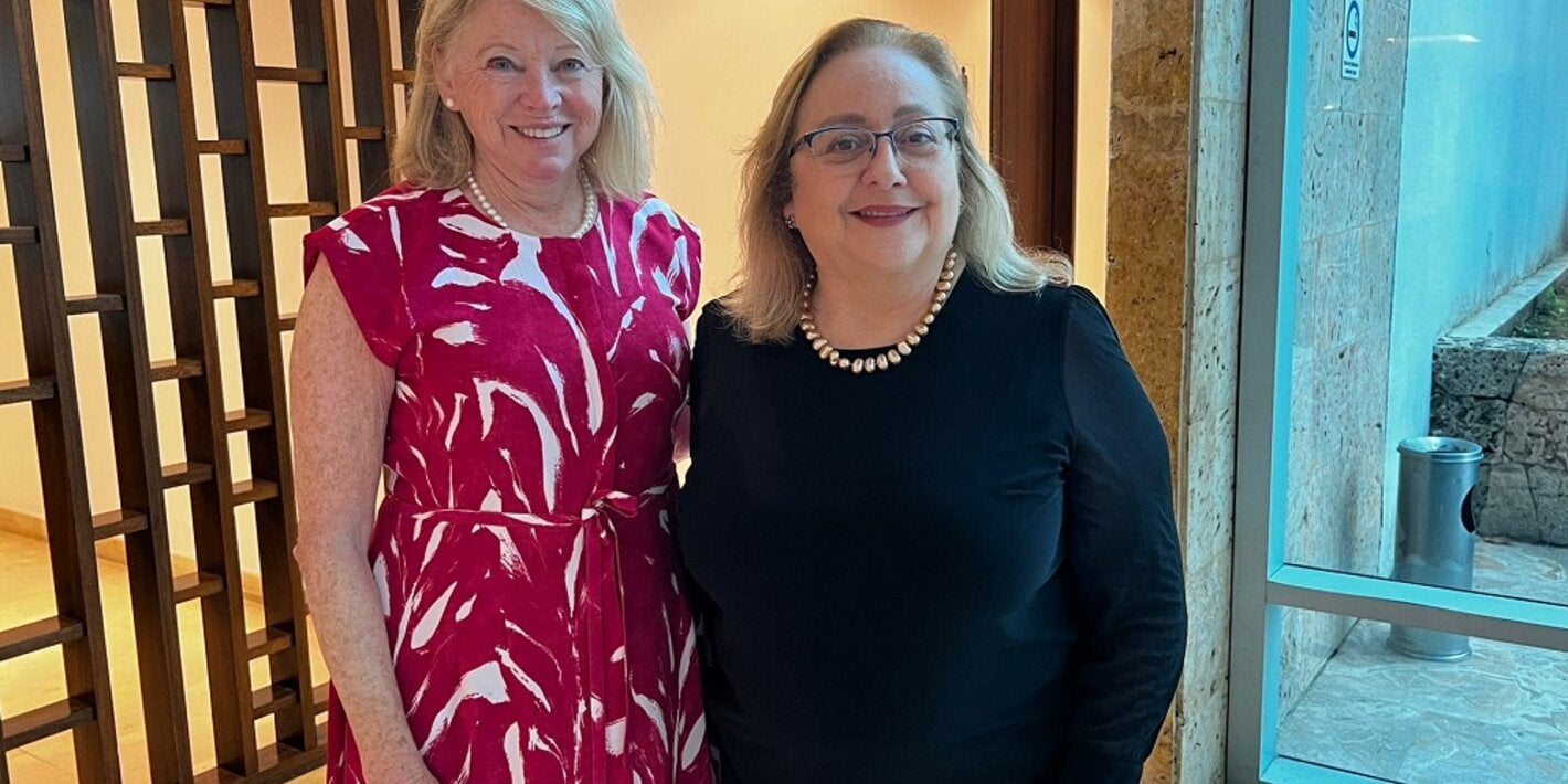 Jeannie Conry y Suzanne Serruya