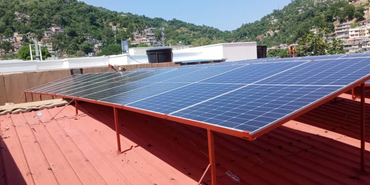 Paneaux solaires hopital Saint Justinien