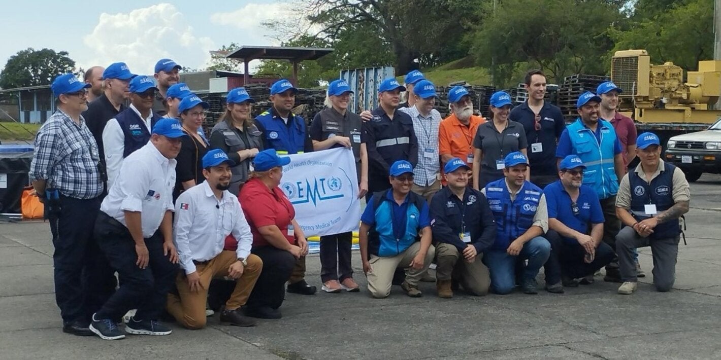 Equipo de personas capacitadas