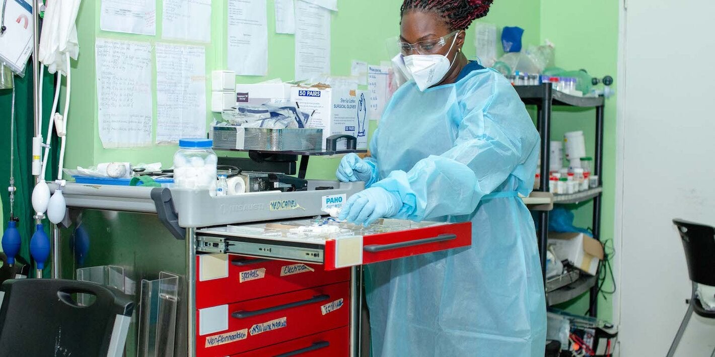 Nurse Samanta Toney working in the COVID-19 Intensive Care Unit in 's Lands Hospital in Suriname.