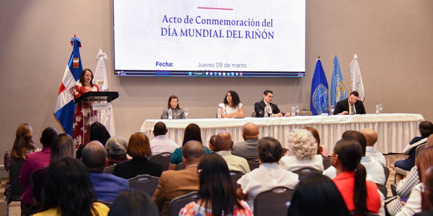 Autoridades de salud durante  Día Mundial del Riñón. 