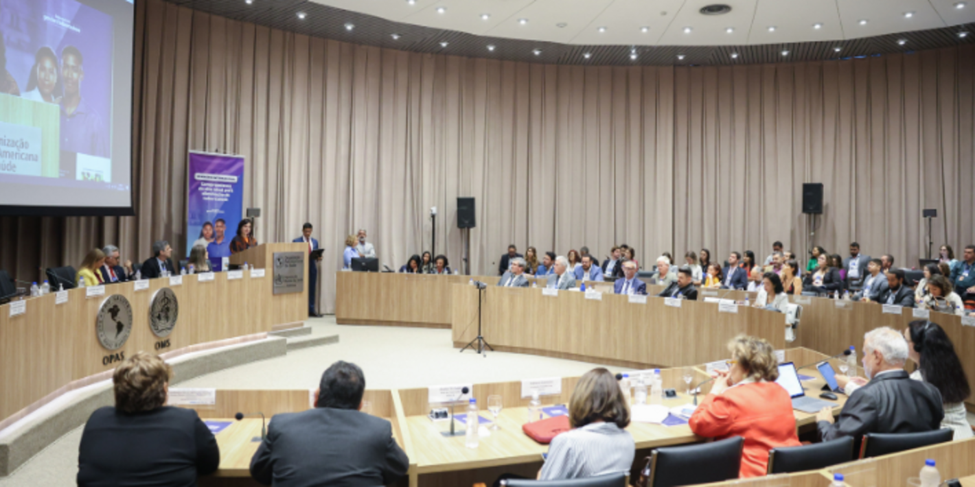 Mesa de abertura do seminário internacional Compromissos de alto nível para eliminação da tuberculose como problema de saúde pública 