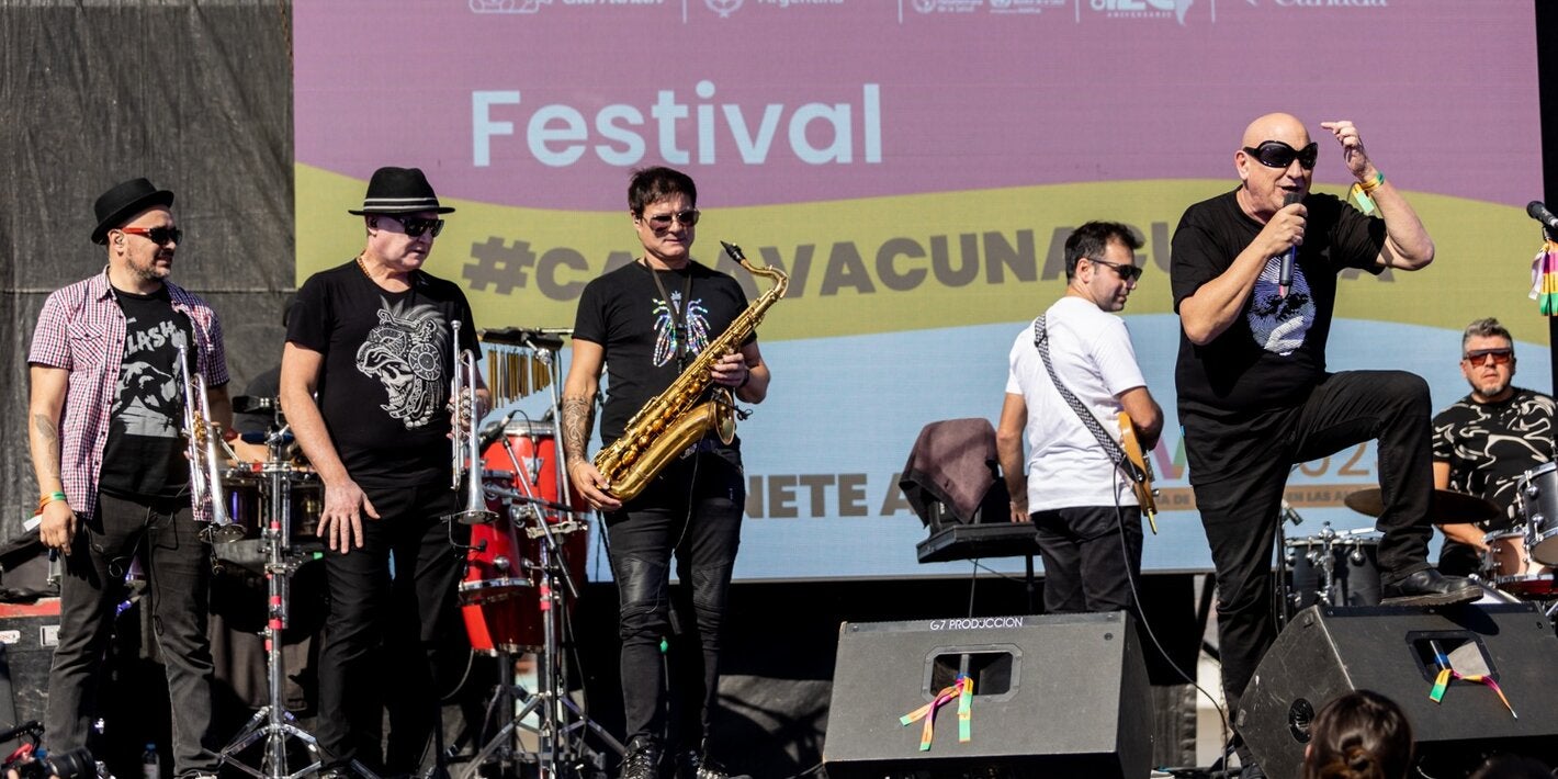 Al ritmo de Muchachos, Argentina tuvo su festival de vacunas, música y color