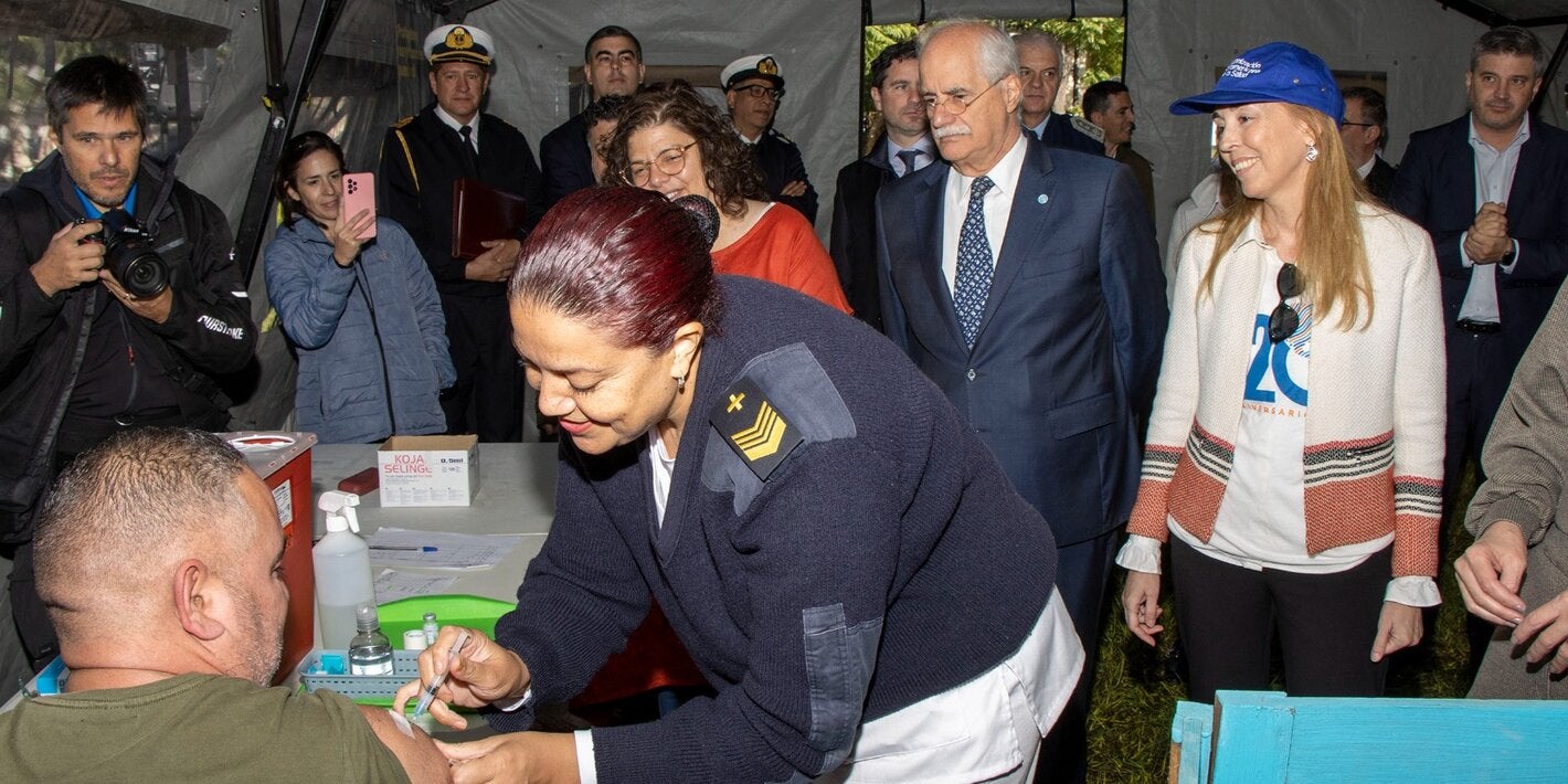 OPS Argentina destacó el valor de la vacunación de las personas migrantes como derecho a la salud