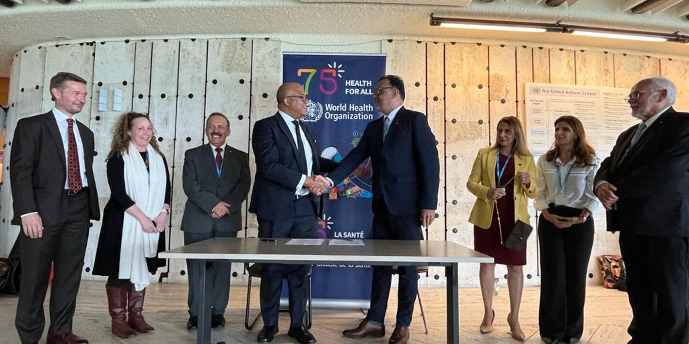 Assinatura de acordo entre Fiocruz e OMS