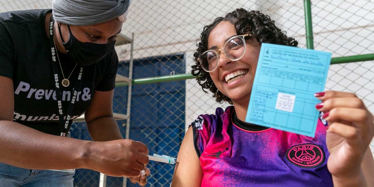 Vacinação contra COVID-19 em Brasília