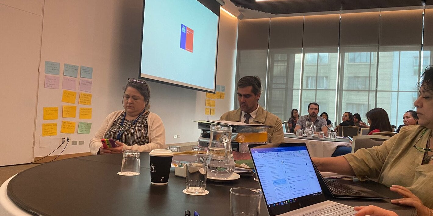 participación vinculante de la comunidad en la formación de políticas sanitarias se destacó como pilar fundamental para reforma del sector