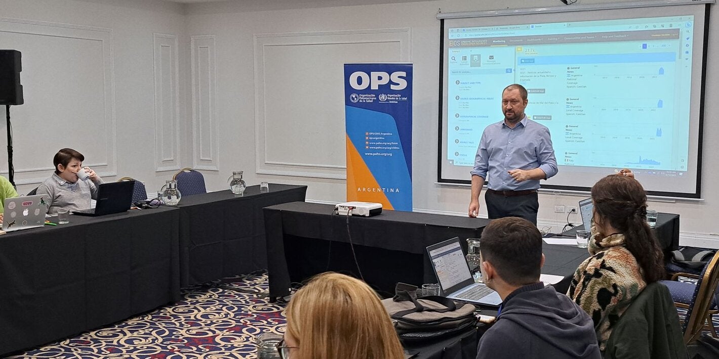 Foto de uno de los momentos del taller