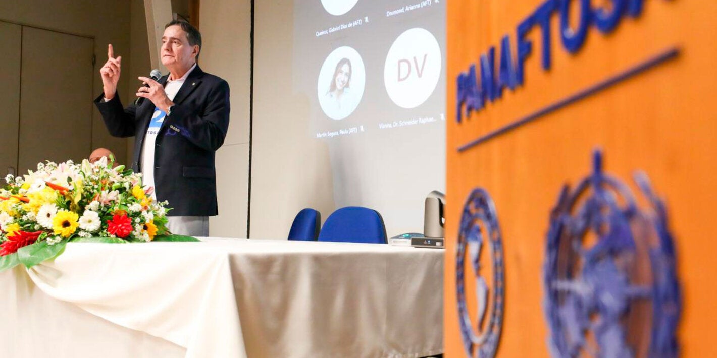 Vista Dr. Jarbas Barbosa al Centro Panamericano de Fiebre Aftosa y Salud Pública Veterinaria