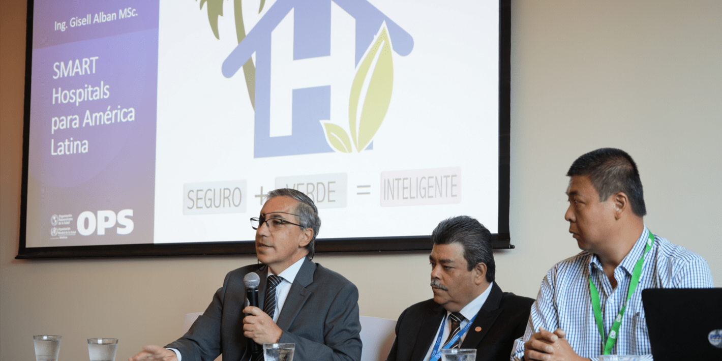 Miembros de la mesa principal