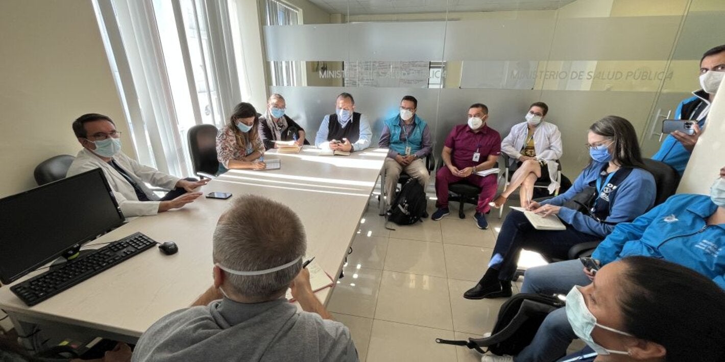 Ecuador trabaja con OPS/OMS en prevención de VIH y eliminación del sida en el país