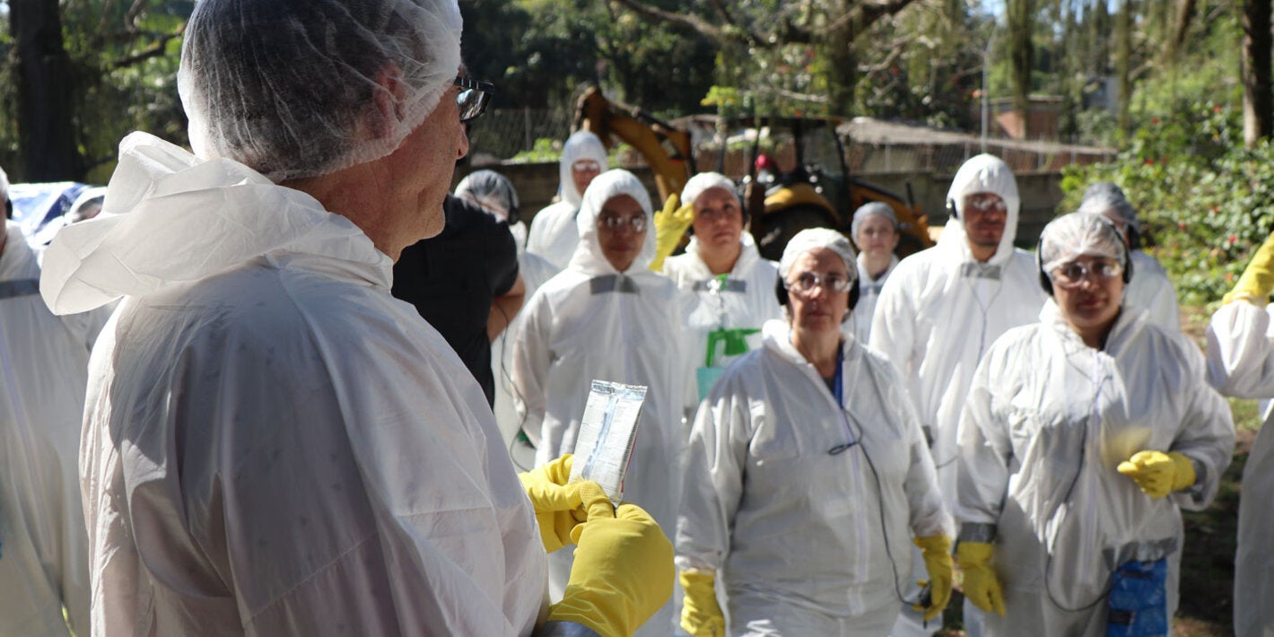 Taller de Gestión de Alta Mortalidad en Animales en Emergencia de Influenza Aviar