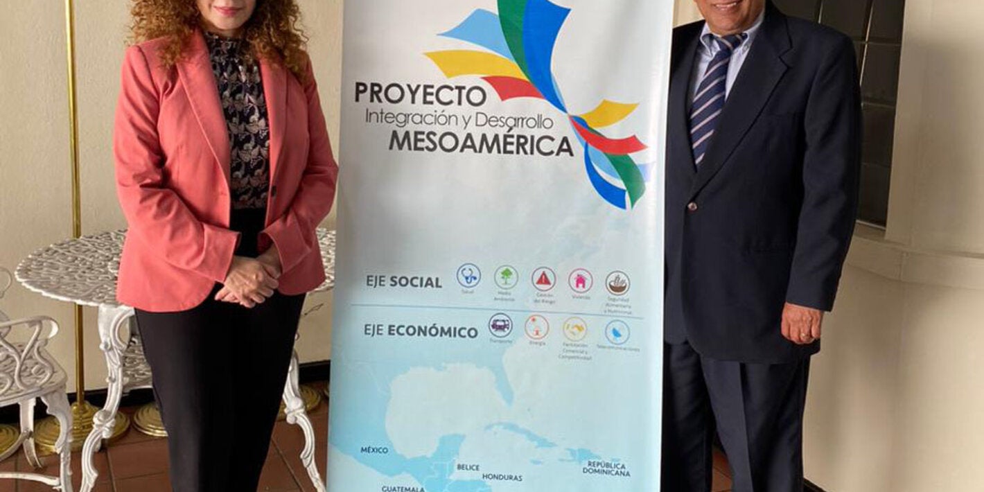 Presentación de Director CAM