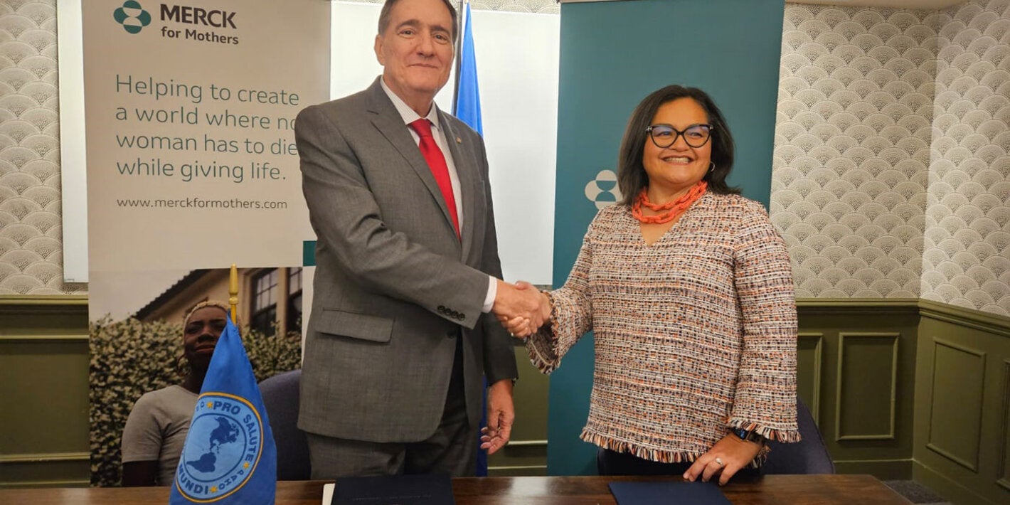 PAHO and MERCK  signed a letter of intent on a potential collaboration to improve health care and maternal health outcomes for women and mothers in the Americas.