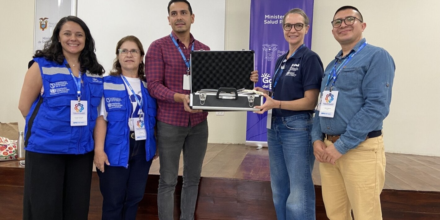 OPS/OMS dona equipos y brinda capacitaciones para tratamientos locales de la leishmaniasis cutánea en Ecuador