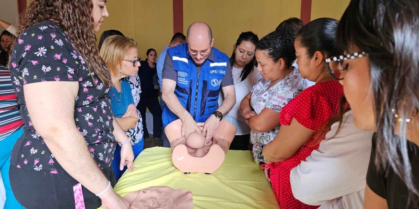 Simuladores para capacitar al personal sobre atención materna
