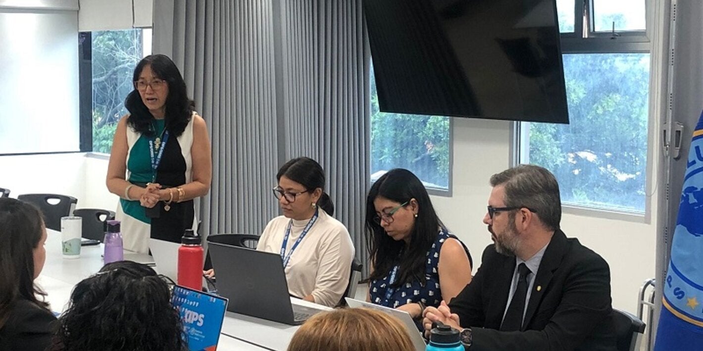 Caroline Chang da la bienvenida a los equipos de trabajo de Seguridad y de la OPS