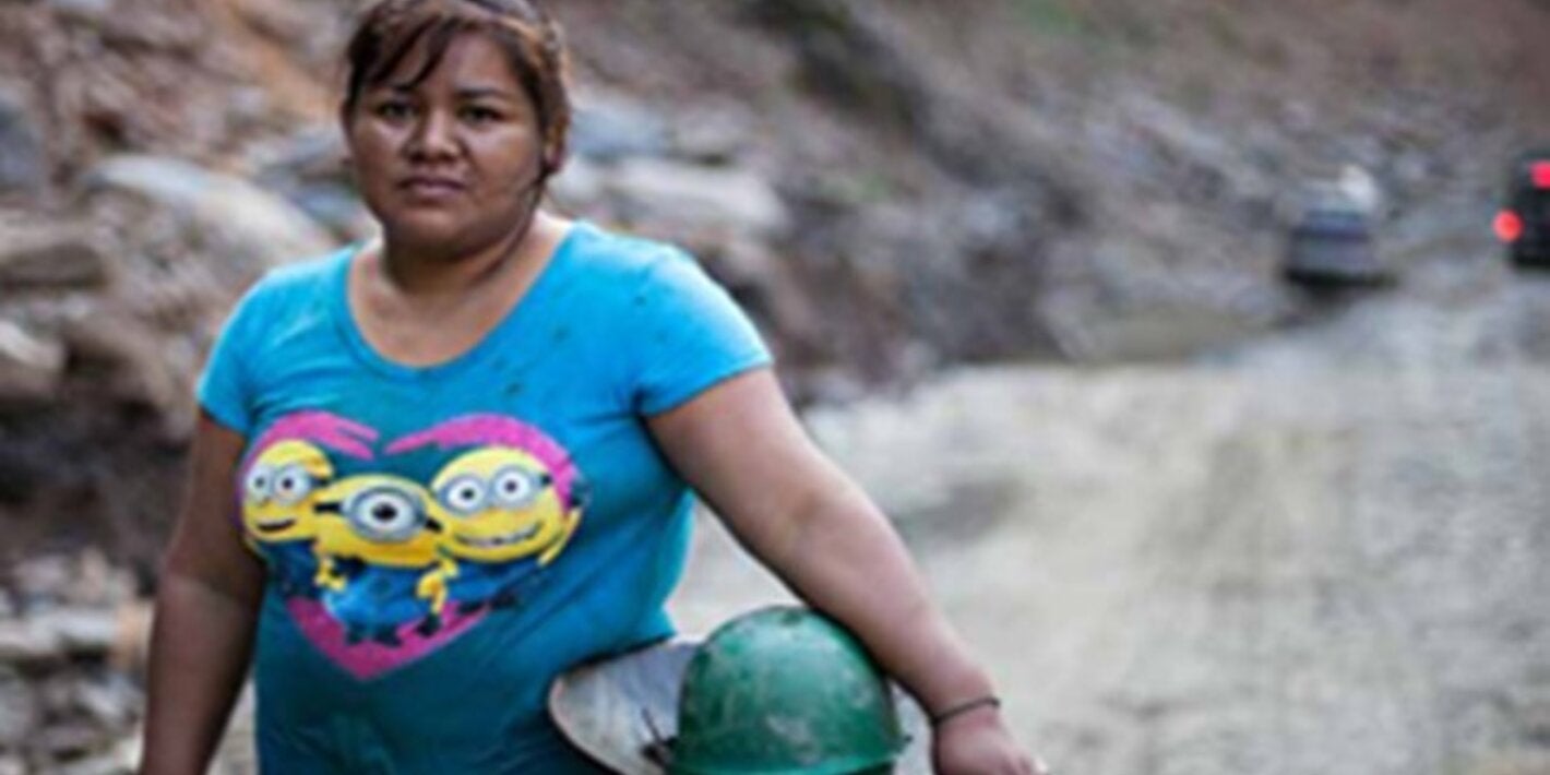 Mujer minera - mercurio