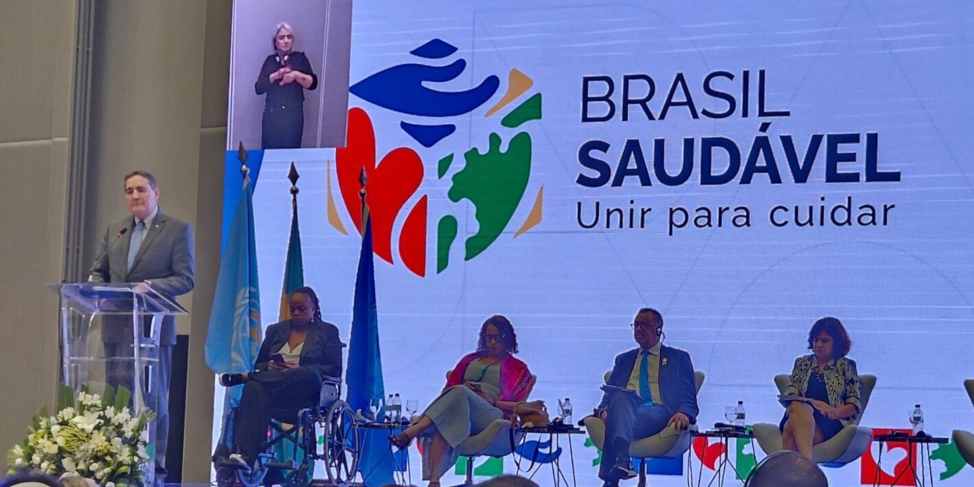 Dr. Jarbas Barbosa, en la presentación