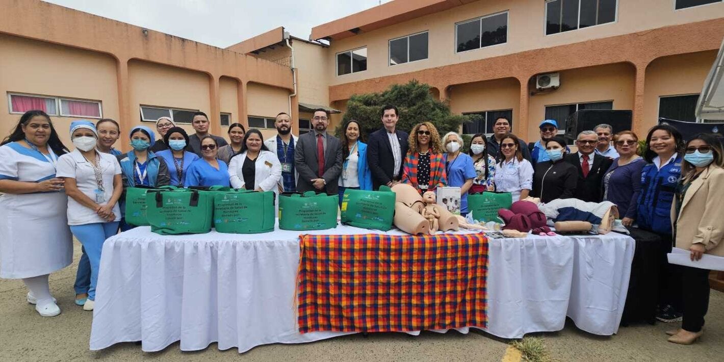 Personal Hospital Enrique Aguilar Cerrato y OPS