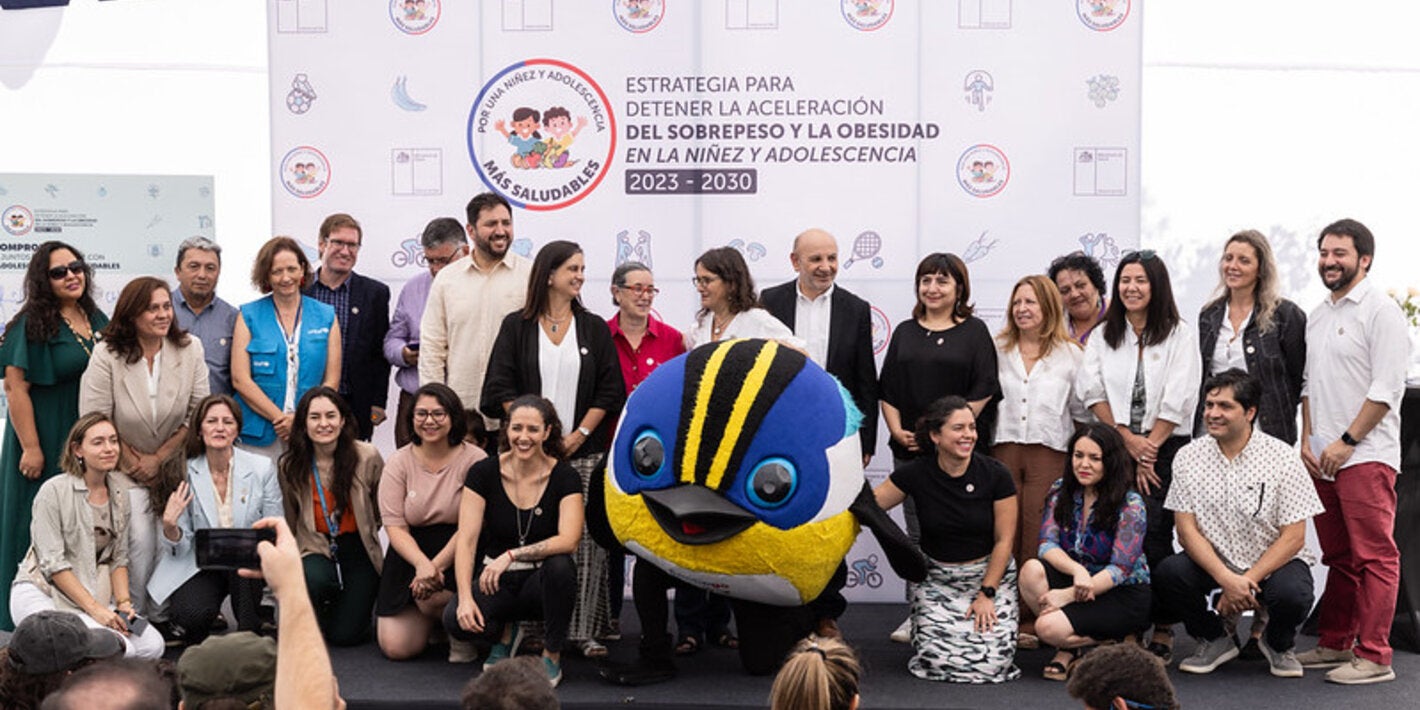 •	OPS/OMS participó como parte de los socios colaboradores de esta estrategia con enfoque multisectorial para construir entornos más saludables y con ello disminuir el aumento del sobrepeso y obesidad a temprana edad para el período 2023-2030