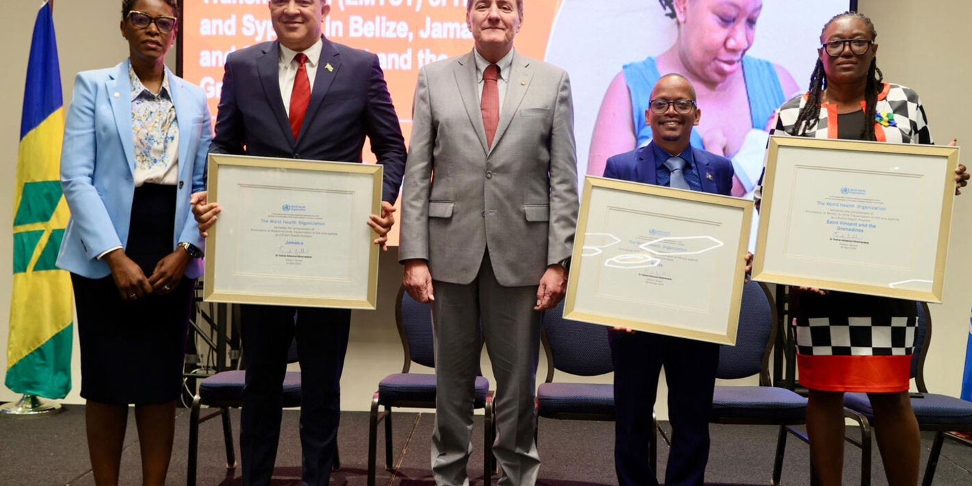 Belice, Jamaica y San Vicente y las Granadinas son los últimos países de las Américas en recibir la certificación de la Organización Mundial de la Salud (OMS) por haber eliminado la transmisión maternoinfantil del VIH y la sífilis. 