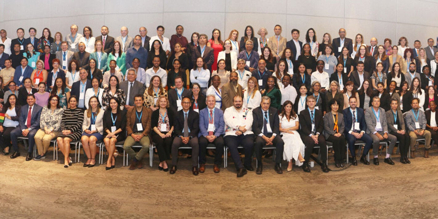 Group photo of the SARInet Revelac regional meeting