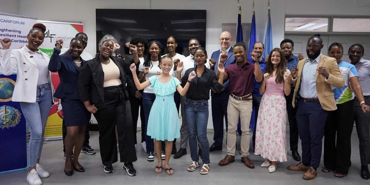Youth advocates and donors group photo