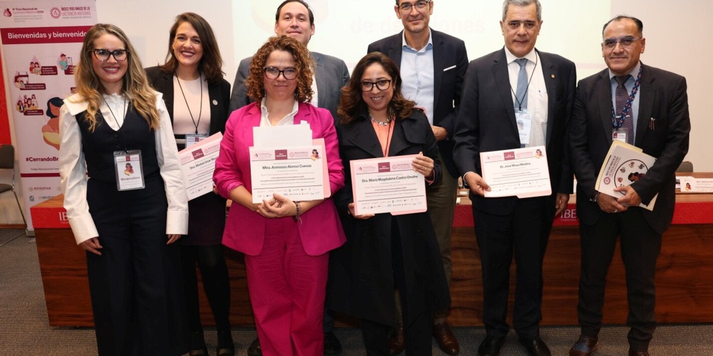 Foto de grupo, expositores del noveno foro de Lactancia Materna