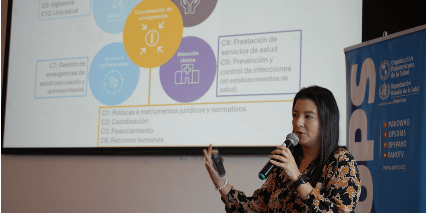 Expositora durante una de las presentaciones