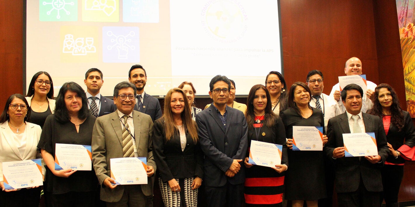 OPS/ Adriana Navarro || Finalistas y Semifinalistas del V Concurso Nacional de Experiencias y Buenas Prácticas en APS, reciben reconocimiento de la Cdp APS Perú y de la OPS. 