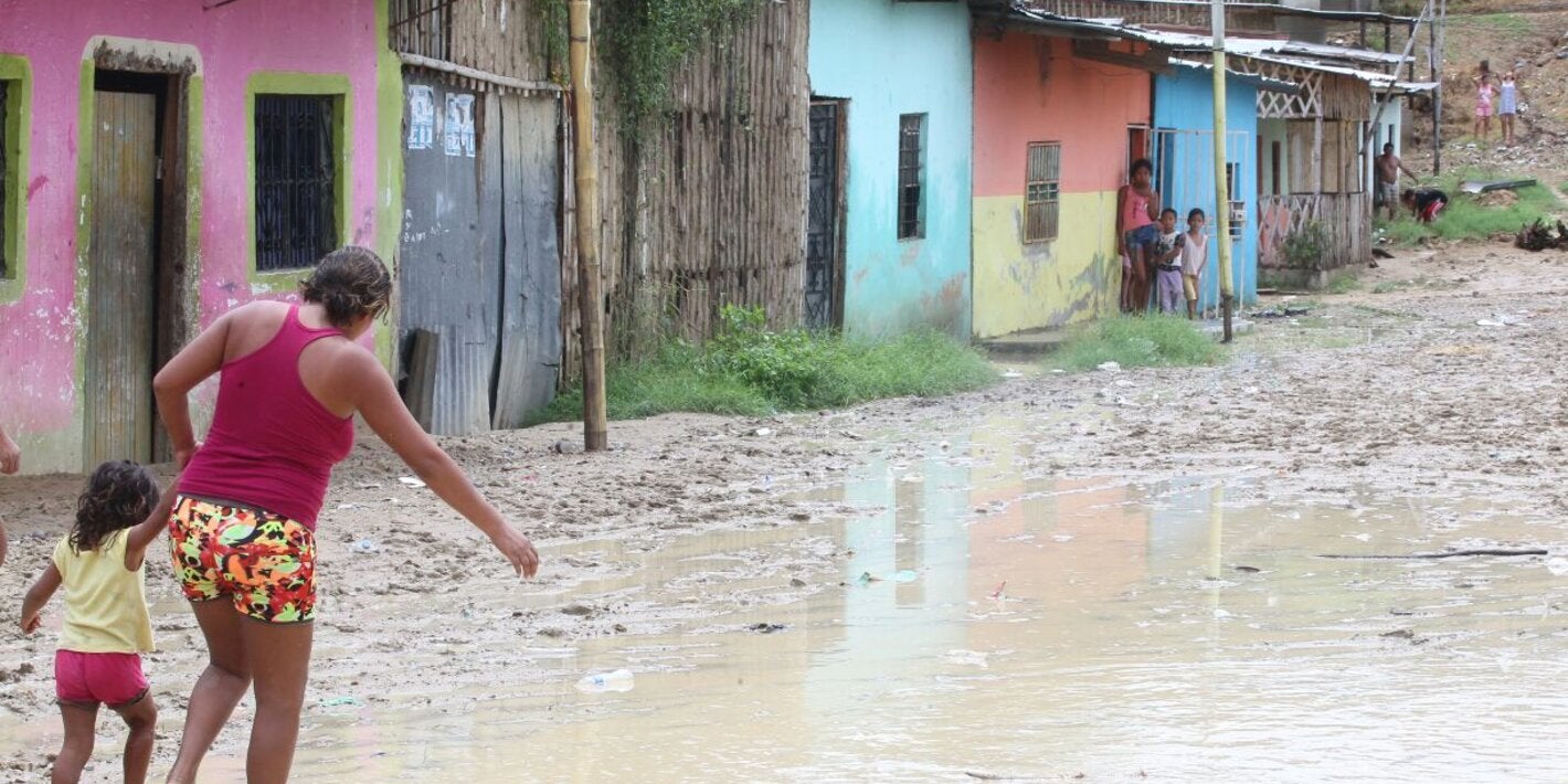 MTPE/ Lluvias afectan a población en Tumbes