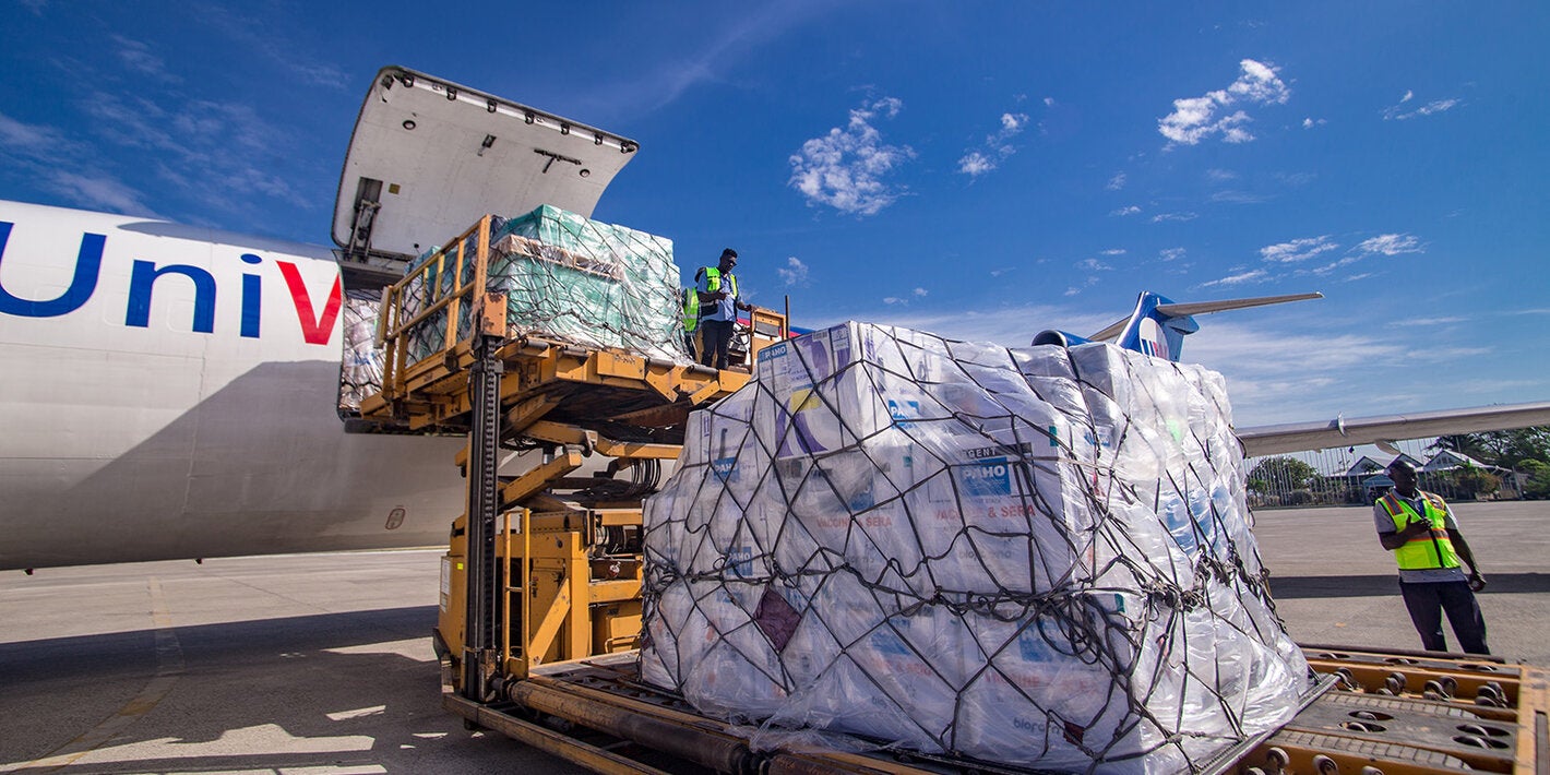 remessa de suprimentos chegando ao Haiti