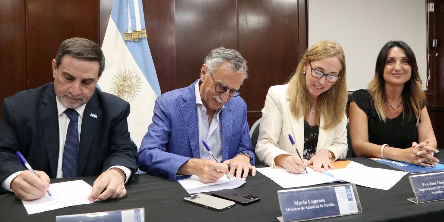 Foto d euno de los momentos de la firma