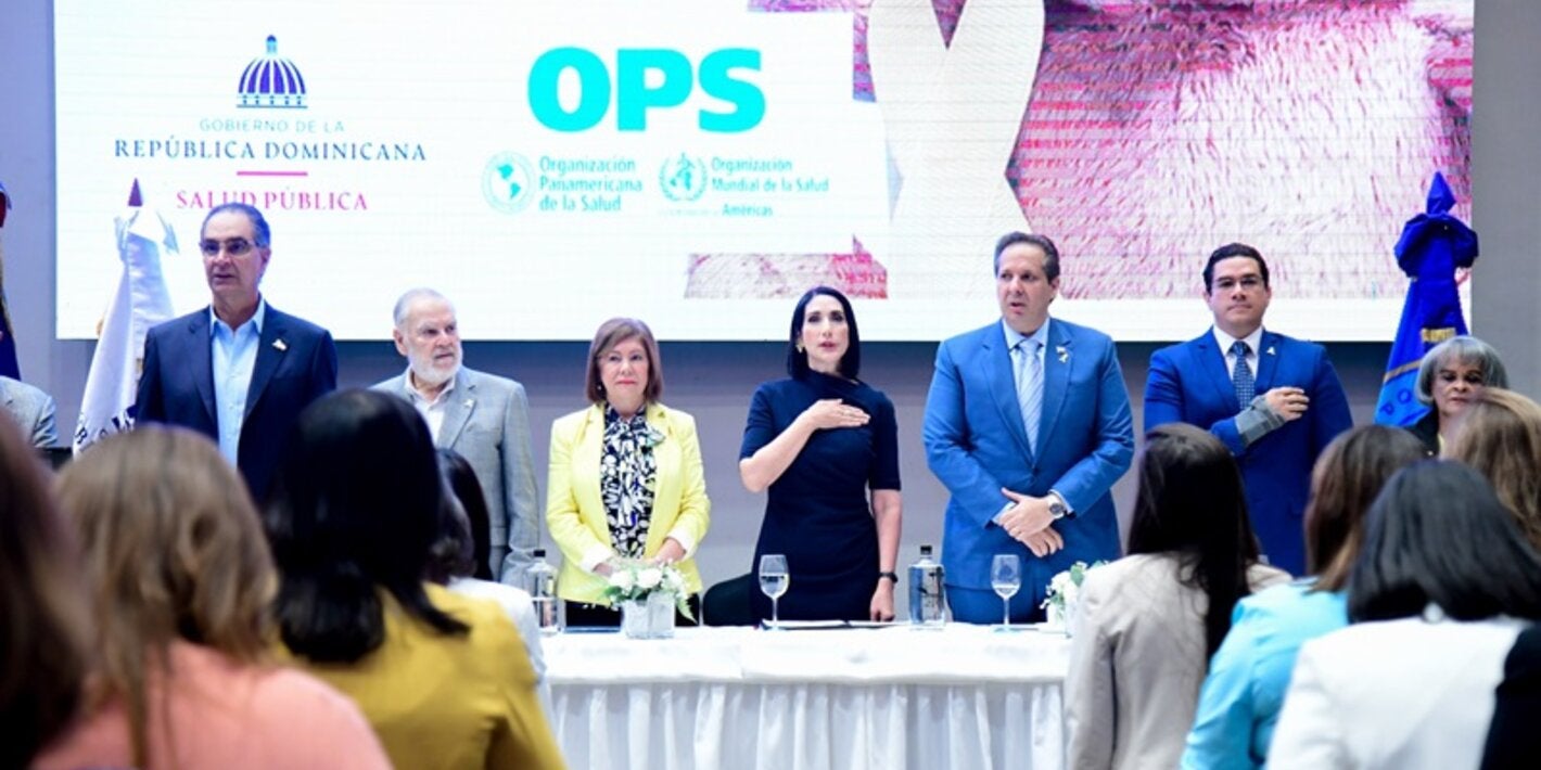 Autoridades durante conmemoran Día Internacional contra el Cáncer Infantil